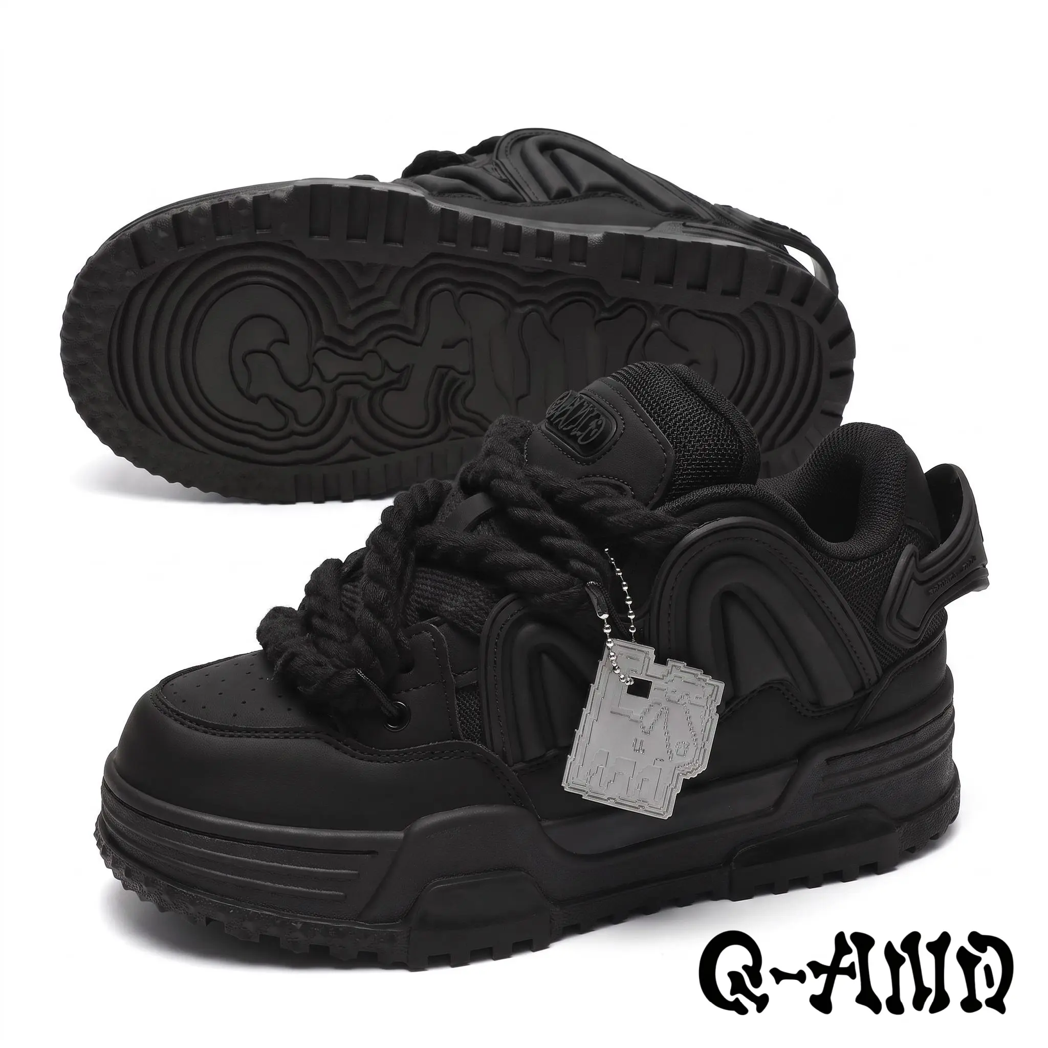 Q-AND Unisex All Black Skate Sneakers Leather Like Upper Memory Foam Cushion Non Slip Outsole Trendy Chunky Platform Footwear