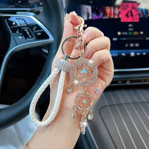 Creative Rhinestone Flower Dreamcatcher Car Keychain, Fashion Feather Bag Charm, Stylish Key Ring Gift, Elegant Accessory, Bling Bling Keychains, Cute Keychain