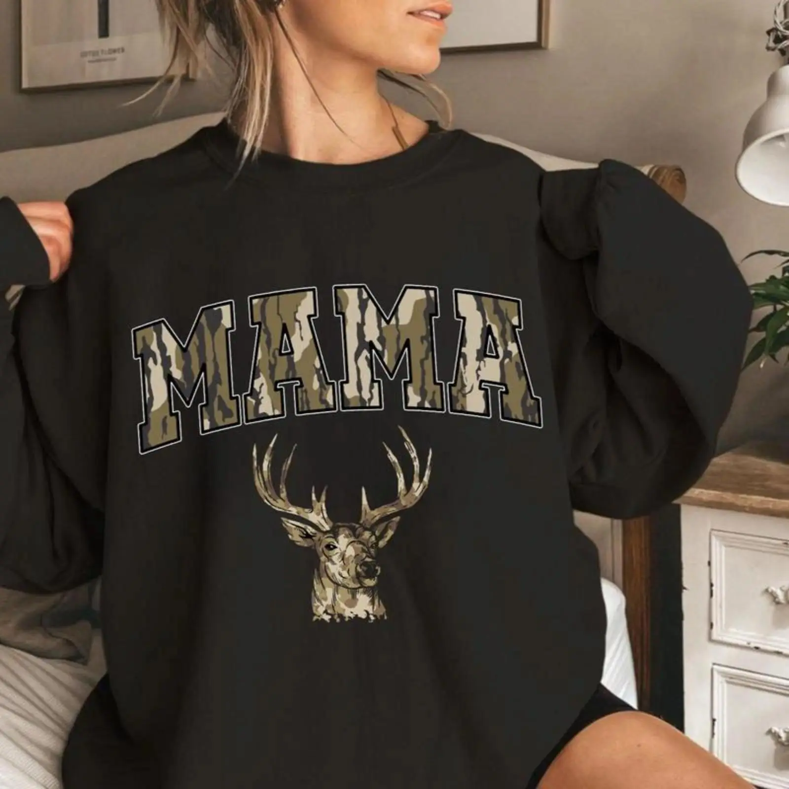 LoomLab OutfittersVintage Mama Deer Hunting Graphic Sweatshirt Camo Pattern Crewneck Hunting Season Pullover Outdoor Adventure Casual Unisex Streetwear Cozy Long Sleeve Mother’s Day Gift for Hunting Moms Women Men