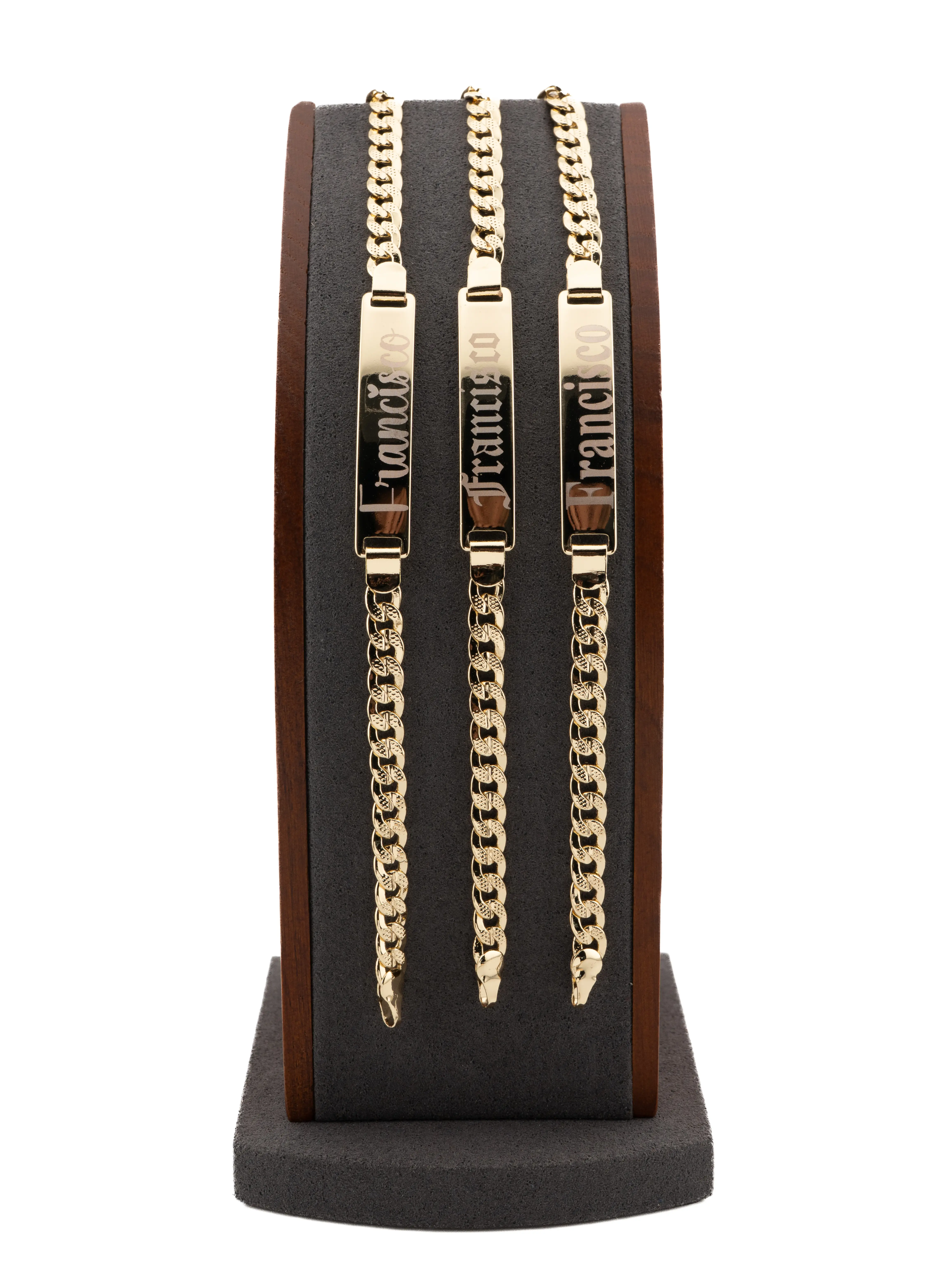 New customizable 7.5-inch Cuban-style bracelet in gold plating, leave the name in a note or message