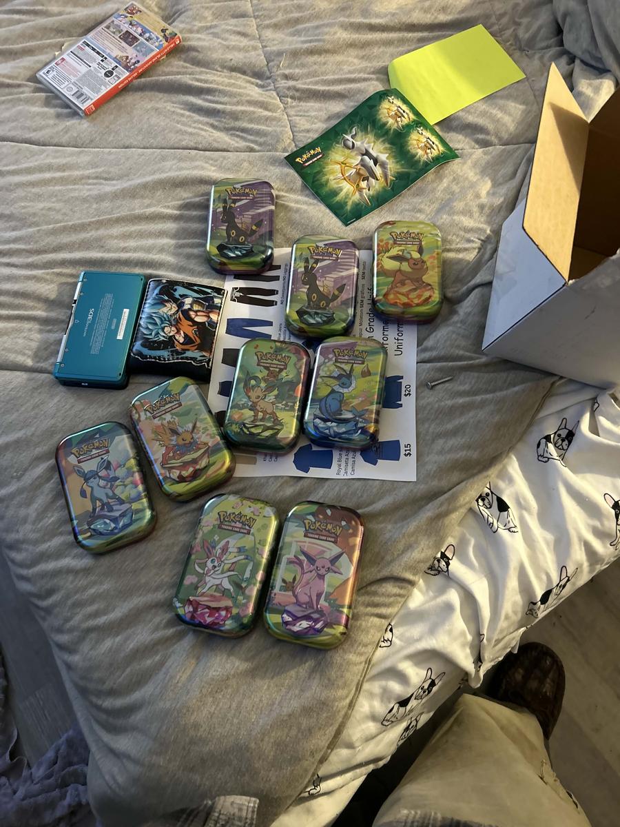Item: 2 Pack Mini Tins (Various Art) Sealed