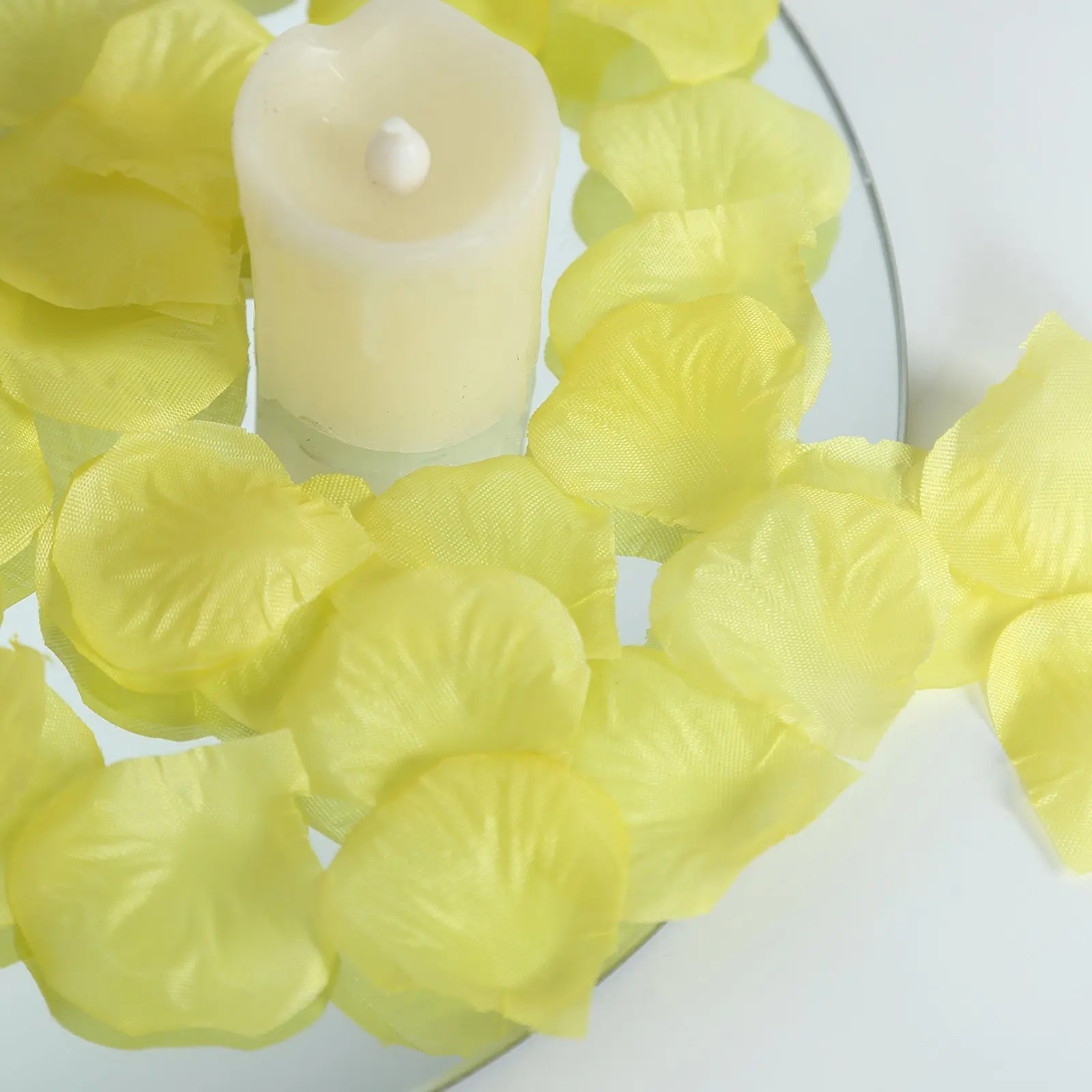 500-Pack Silk Rose Petals Confetti Yellow Round Design - Decorative Table Scatters