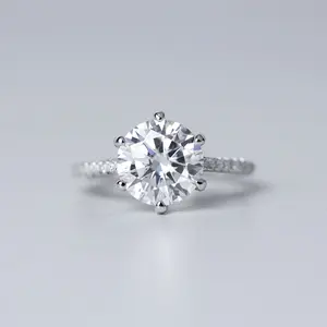 Six Prongs Round Engagement Ring - Moissanite