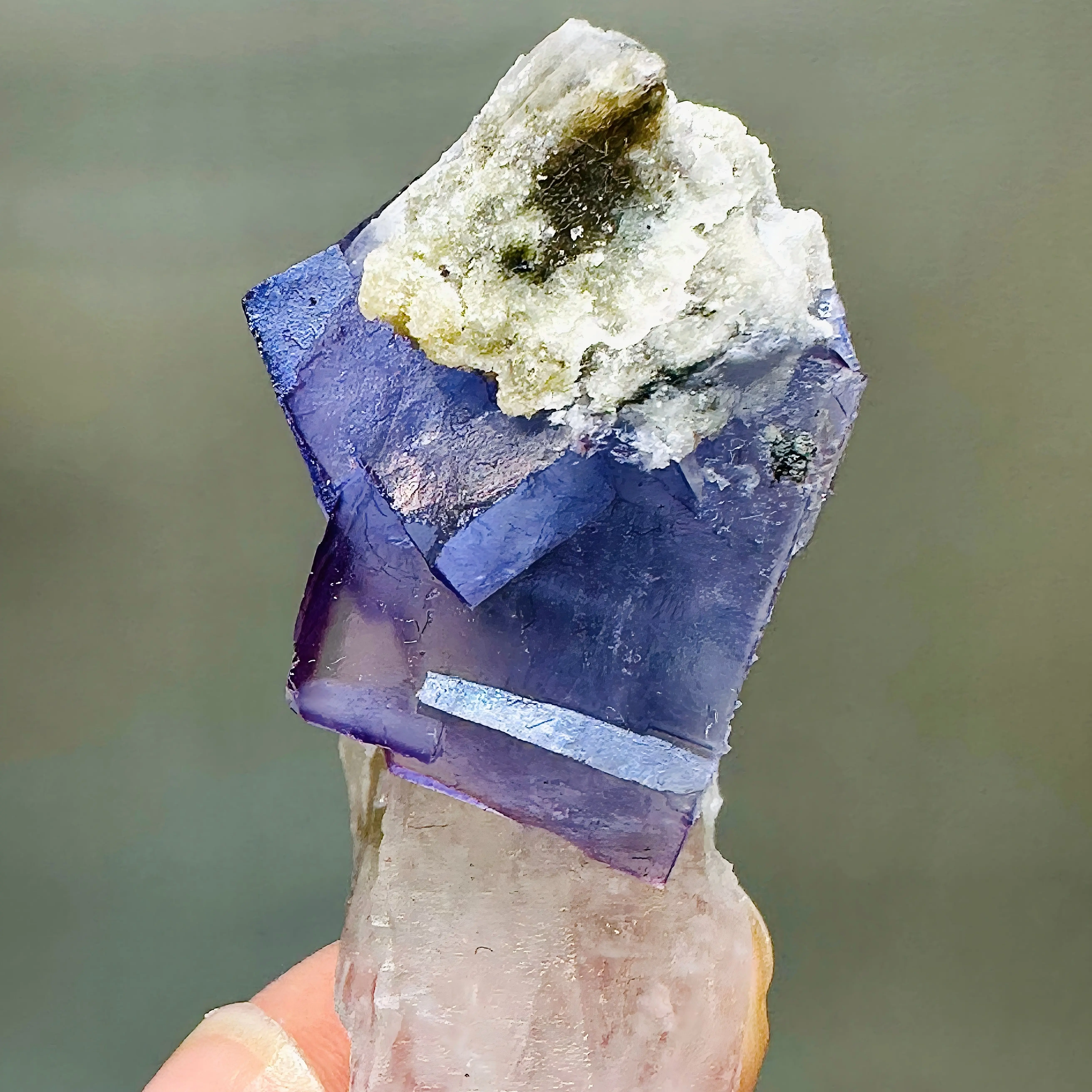 Superb quality YGX fluorite, featuring the most classic blue-purple cubic crystals – the top choice for collectors.
