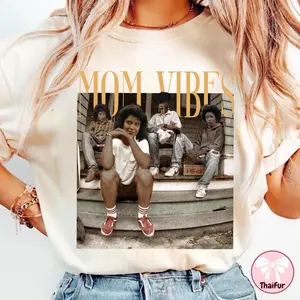 Black Woman Retro 90’s Mom Vibes Shirt, Sitcom Moms Life Mother's Day Gift Cool Mom Gifts