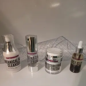 D.F.F ESSENTIALS RE-JUVENATING SKINCARE BUNDLE