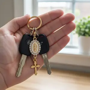 Christian Cross Keychain with Pearl & Diamond Pendant, Fashionable Bag Charm, Purse Decoration, Earphone Case Accessory, Luggage & Car Ring Keychain