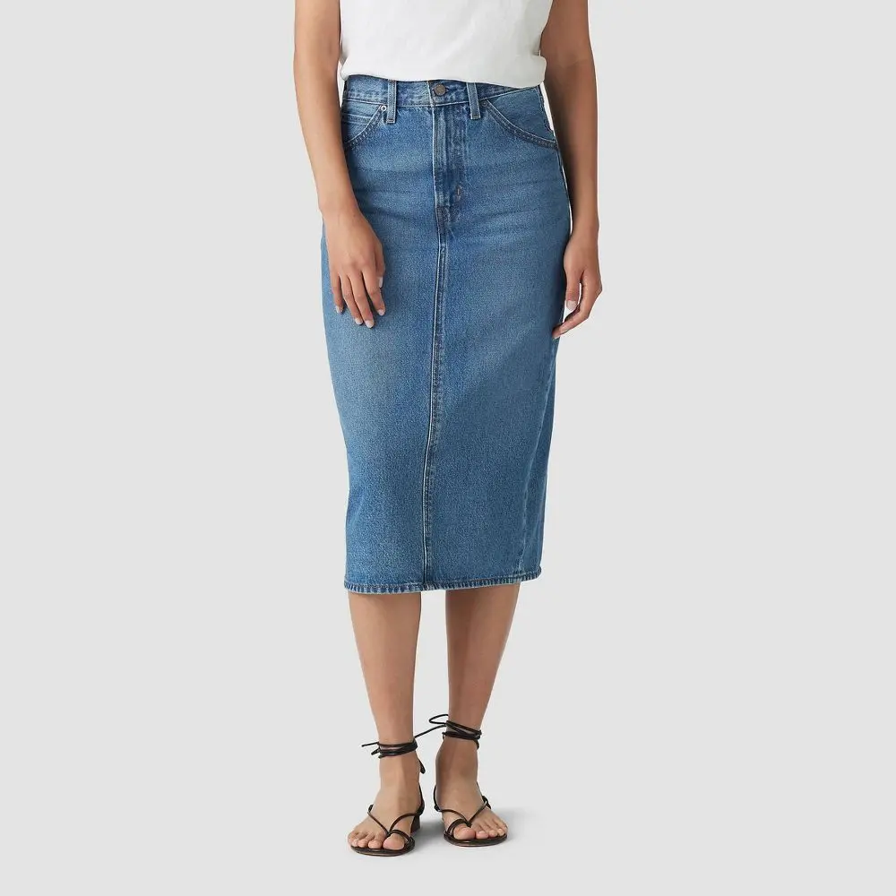 Levi's Women's High-Rise Back Slit Pantskirt, Women's Clothes with Slim Fit, Zipper-Button Closure, Stylish Design