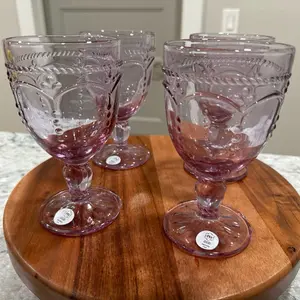 Copas con pedestal Marbella color lilac. Princess House