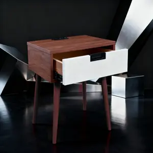 Fully solid wood bedside table, simple and modern design, fully assembled, easy-to-use small storage cabinet for bedroom, household storage, bedside table