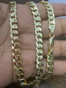 Cadena de 7mm de grosor de aproximadamente 60cm de largo en oro laminado
