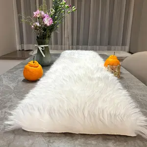 Luxurious White Faux Fur Table Runner - Elegant Rectangular Polyester Blend Decorative Mat with Soft Texture for Festive Dining, Holiday Table Decor |   Perfect for Christmas, Valentine's Day, Birthdays & Weddings Luxurious Table Setting Soft Texture Runn