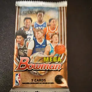 Bowman 2025/28 Mega Bowman NBA Trading Cards Pack with 7 Cards and Special Insert
