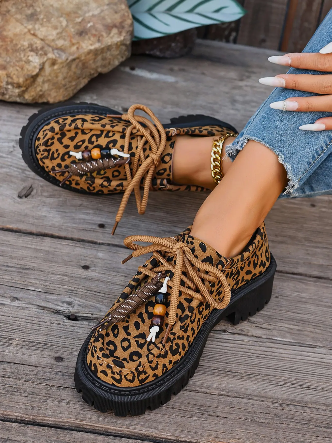Women's Bohemian Beaded Laces Thick Sole Loafers, Vintage Faux Fur Moccasin Style, Casual Streetwear Walking Shoes for Daily Use, Footwear