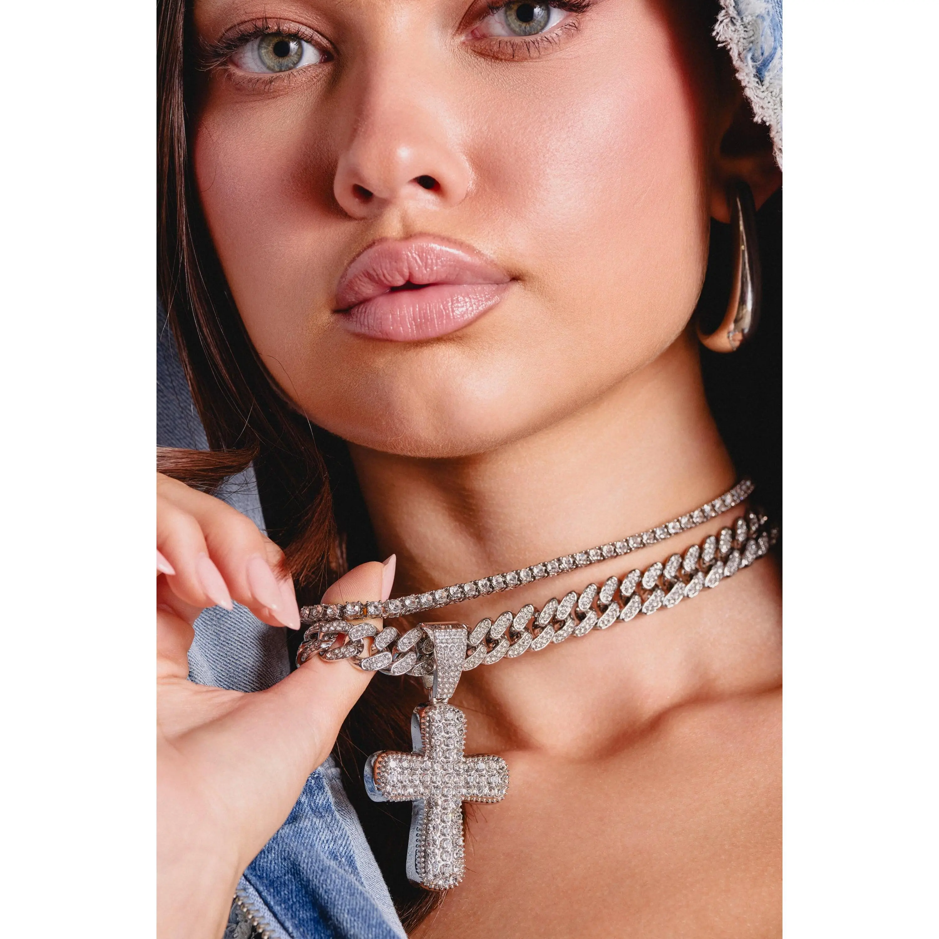 GIMME NECKLACE
