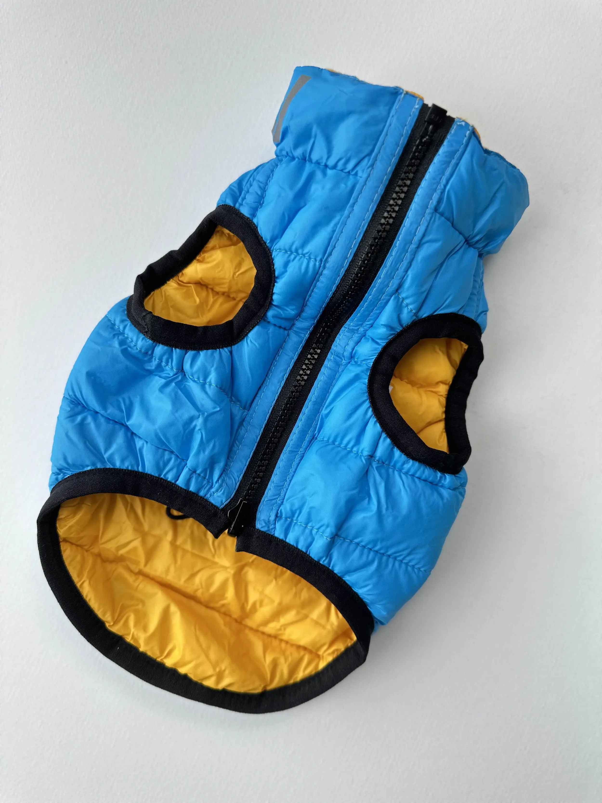 CALIDOG Reversible Blue & Yellow Puffy Dog Jacket, Lightweight & Water-Resistant