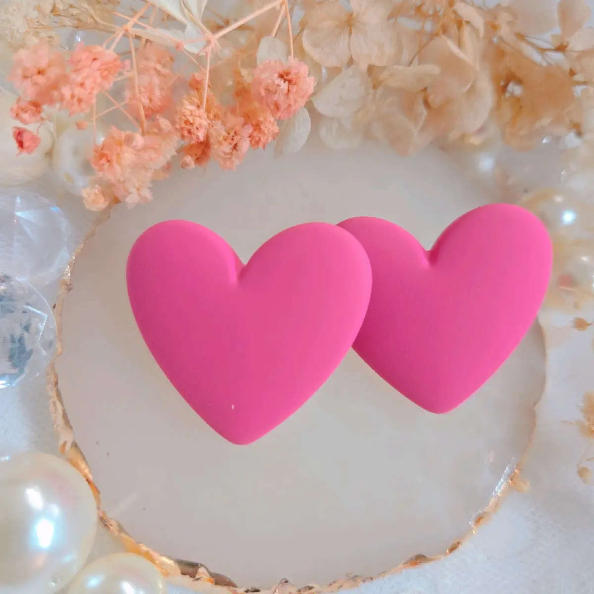 PINKme Pink Heart Stud Earring - Cute and Lovely Style - Fashionable and Versatile