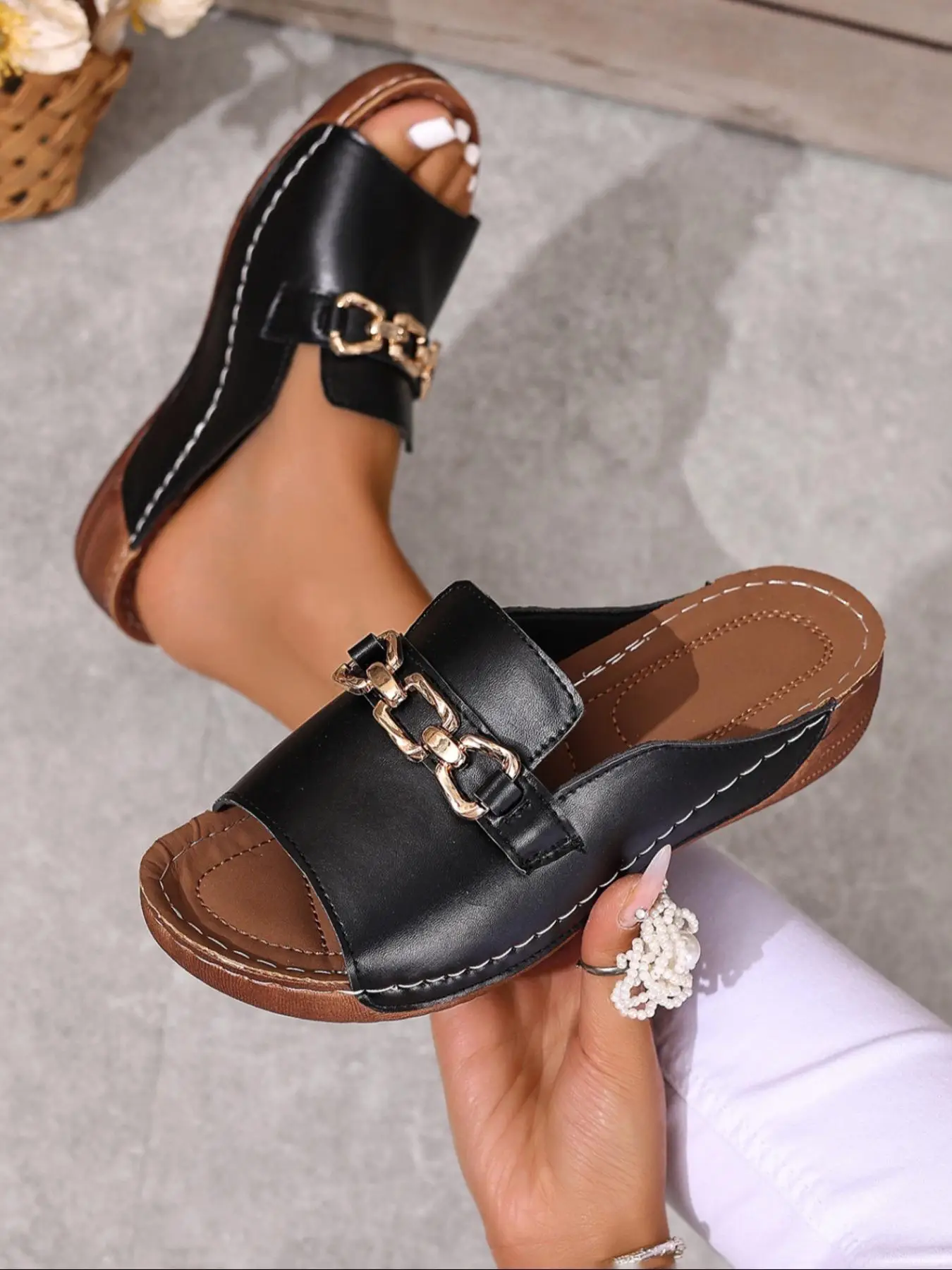 Women's Fashionable Chain Decorated Slide Casual Platform Sandals, Casual Comfortable Elegant Beach Slides Sandals for Summer, Lightweight Breathable