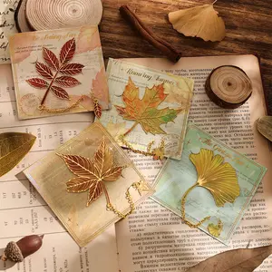 Vintage Autumn Leaves Design Metal Bookmark, 1 Count Exquisite Colorful Reading Bookmark with Pendant, School Supplies for Friends Teachers Book Club Reader