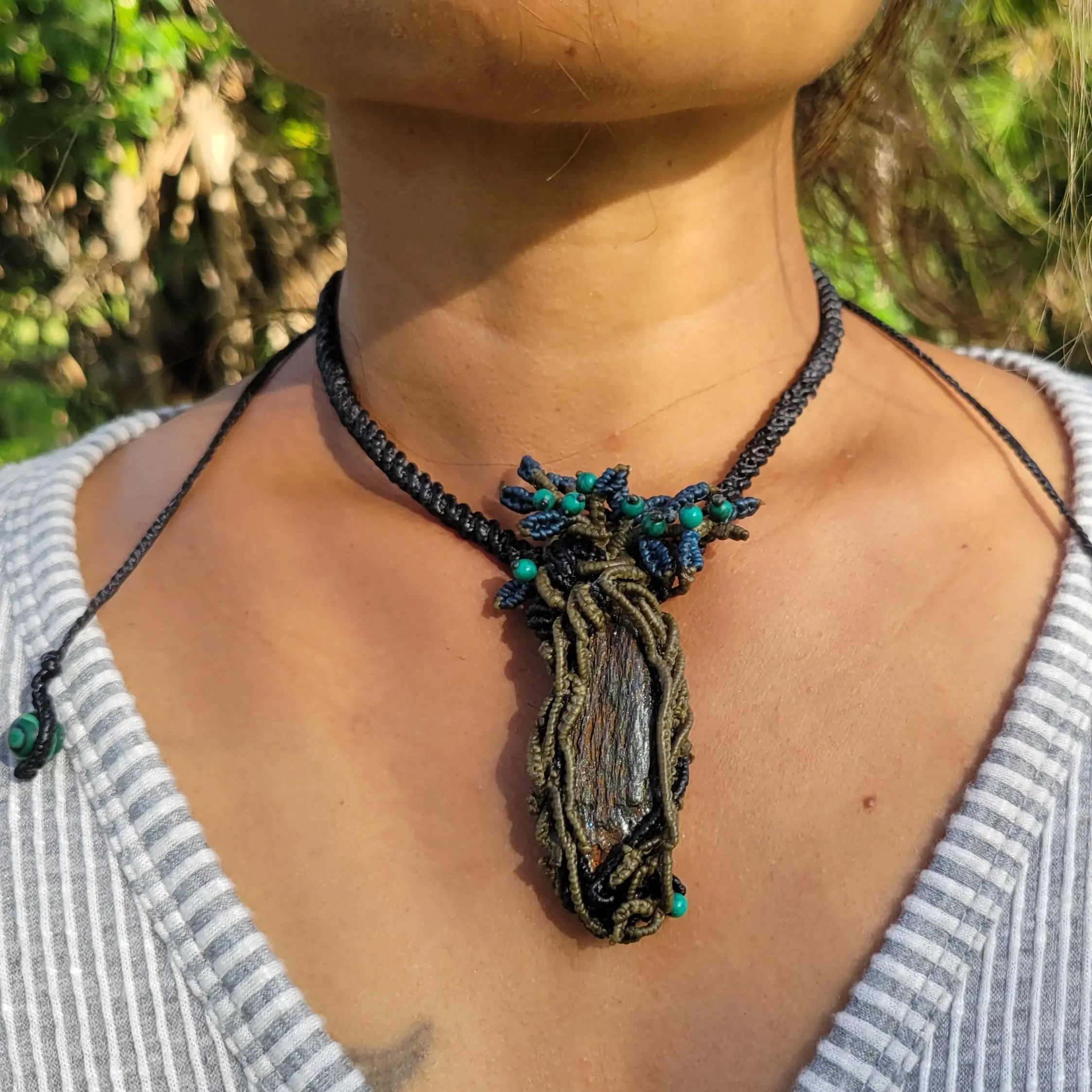 Hematite Necklace – Forest Macramé Choker with Leaf Motif