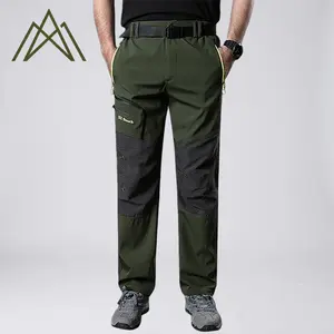 Men’s softshell hiking pants suitable for outdoor hiking, equipped with zippered pockets; climbing and running pants with a casual athletic style; men’s cargo pants.