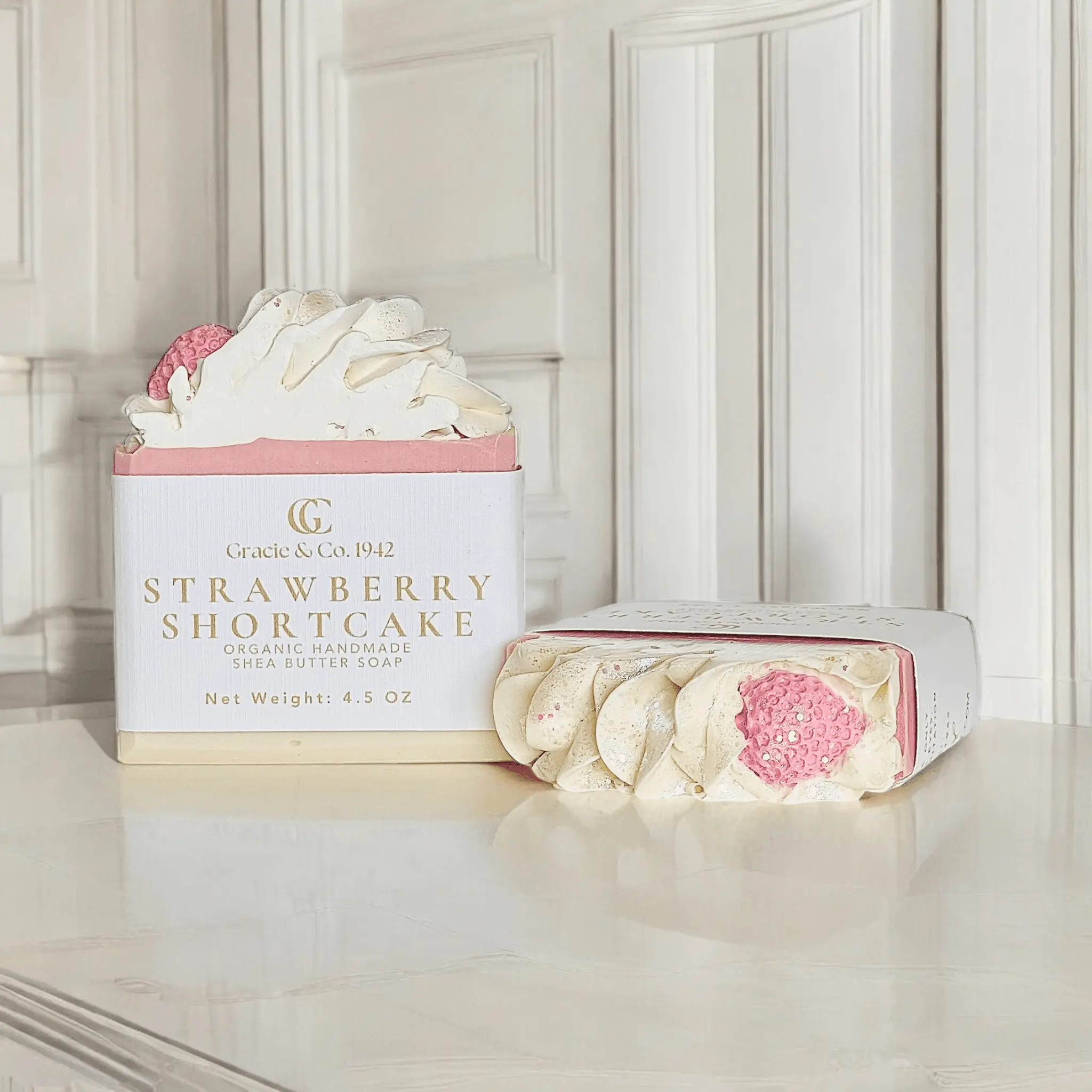 Gracie & Co. 1942 Strawberry Shortcake Shea Butter Soap - Organic Handmade Aroma Body Care Cleanser with Strawberry Fragrance for Daily Moisturizing 150g - Scented Cream - Friend