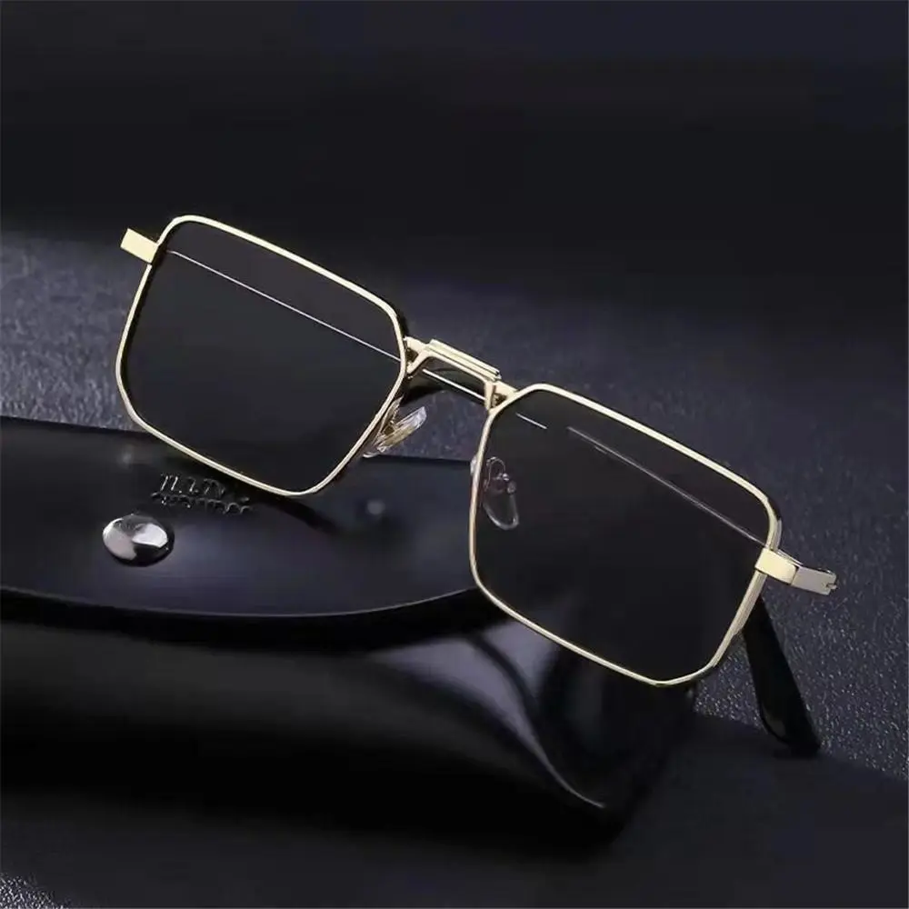 Retro Rectangle UV400 UV Blocking Sunglasses - Men's Trendy Streetwear Eyewear, Brand Designer Lightweight Metal Sunglasses Frames, Polycarbonate Anti-Ultraviolet Shades for Outdoor Driving, Trendy Streetwear Sunglasses