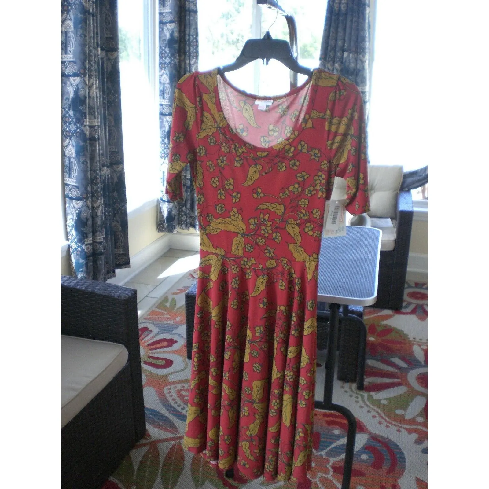 LuLaRoe NWT Red Floral Nicole Dress SMALL