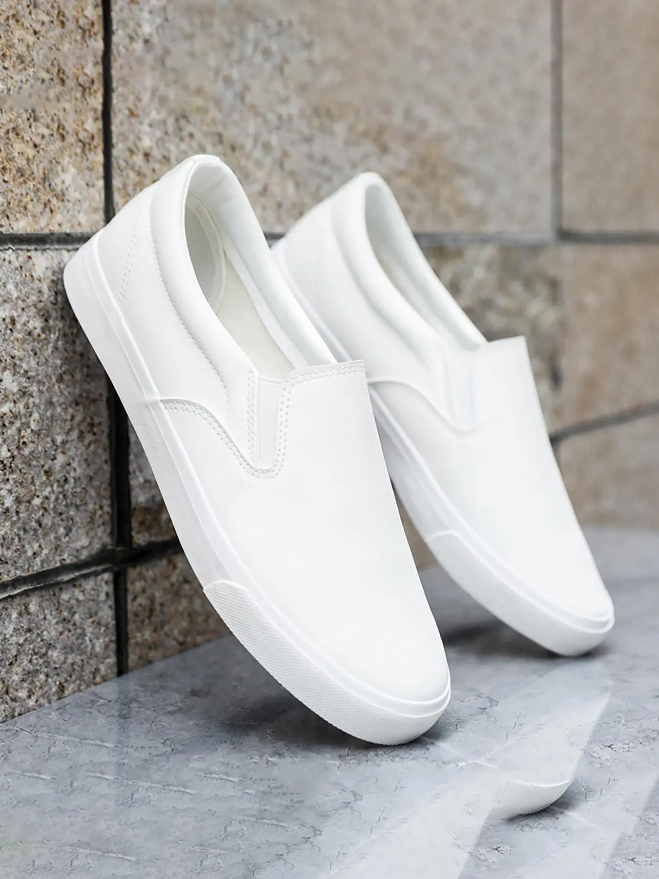 Men's 2024 Casual Fashion Breathable Plain Round Toe Slip-on Shoes, Minimalist Casual Shoes, Simple Lightweight Breathable Comfortable Daily Street Shoes for Daily Footwear, Men's Sneakers, Summer Walking Shoes, Slip on Trainers
