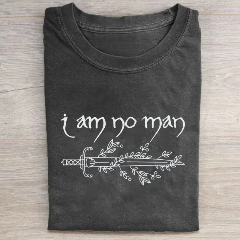 Gildan Menswear Black Crew Neck Cotton T-Shirt - Men's Lord of The Rings Graphic Short-Sleeve Round Neck, Vintage "I am No Man" Slogan Artwork, Lightweight Tops for Casual Hangs, All Seasons, Cold Wash Compatible