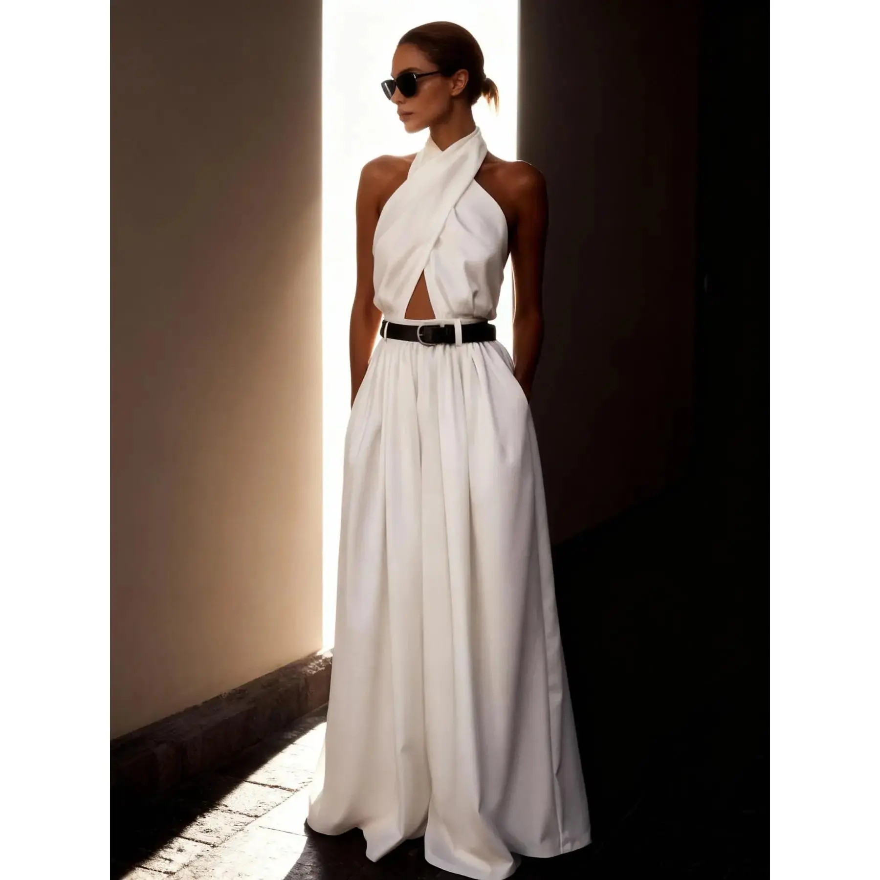Spring Summer Casual Elegant Slim Fit Loose Vacation Style Halter Backless Sexy Jumpsuit with Belt, Women's Fashion, Natural Waist, Plain Design, Womenswear2331123