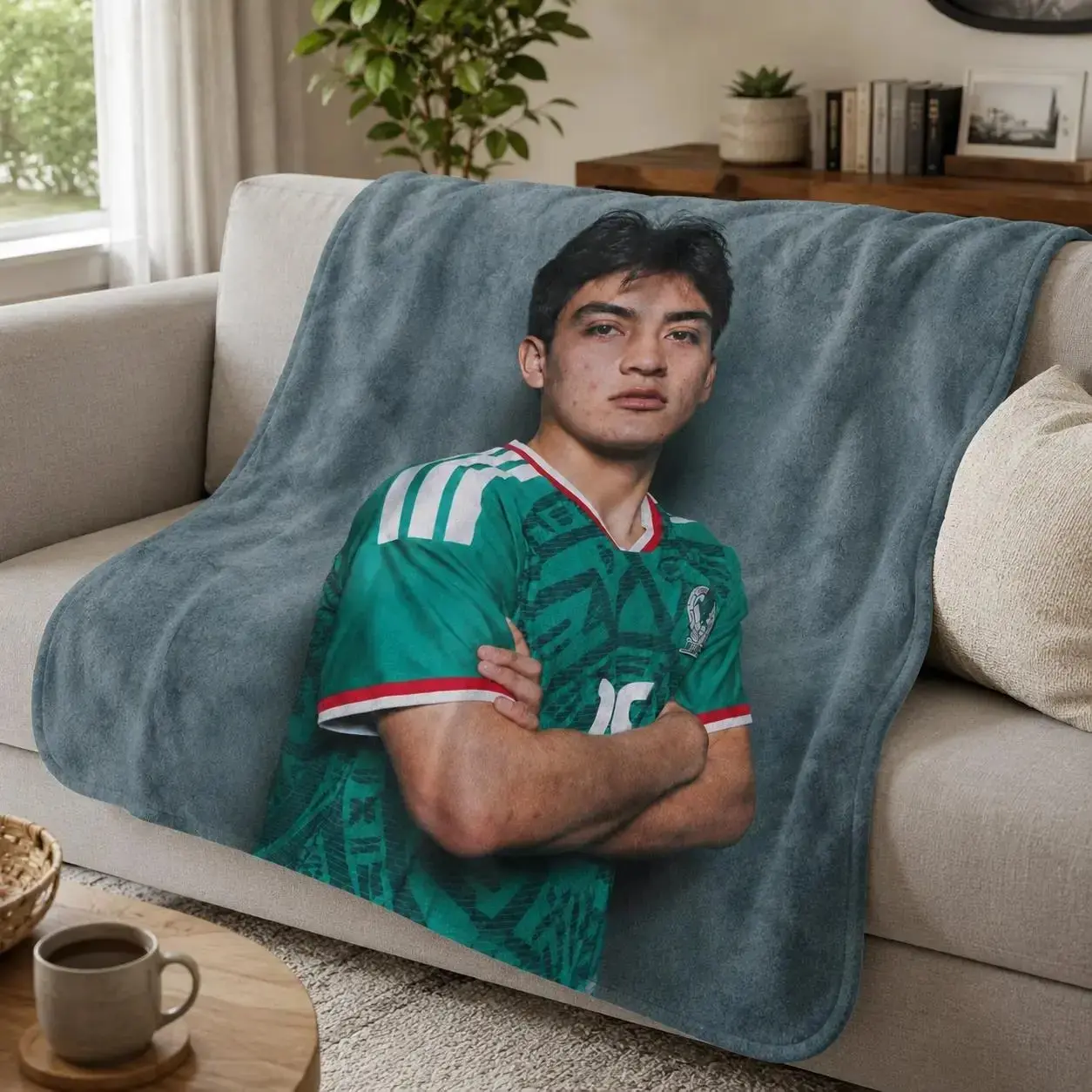 Mexico Soccer Fan Flannel Throw Blanket, Soft Warm Plush Fleece, Mexican Football Game Day Decor for Bed Sofa Couch Man Cave, Unique Birthday Christmas Gift For Soccer Fans Boyfriend Men