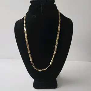 #92. 18K Gold Plated 22" Blade and Carpet Necklace