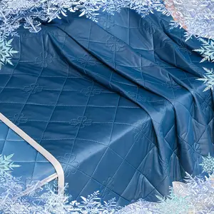 A cooling thin blanket, lake blue breathable cooling blanket, breathable and lightweight, breathable and cool for summer sleep, machine washable and easy to care for, suitable for household single beds and double beds (excluding pillows and pillowcases)