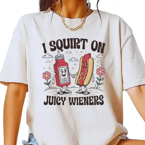 Juicy Wieners Graphic T-Shirt, Funny Hot Dog and Ketchup Cartoon Tee, Humorous T-Shirt for Casual Wear, Gift for Food Lovers and Retro Humor Fans