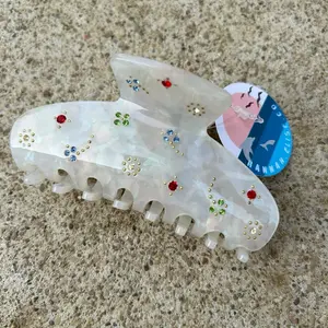White Gem Claw Clip