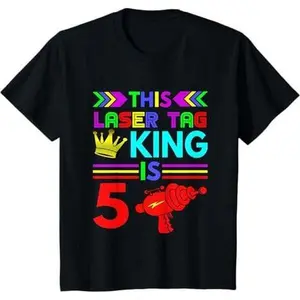 Kids 5th Birthday Gift - This Laser Tag King Is 5 T-Shirt