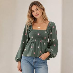Women Floral  Embroidered Countryside Style Top, Pleated Design, High Elasticity, Casual Hundred Tower Temperament Suitable For Daily Wear