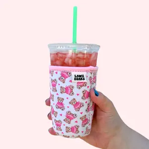 Sweetheart Bear Coffee Sleeve Reusable Neoprene Cup Sleeve Eco-Friendly Comfortable Drink Sleeve for Iced Coffee Drinkware Accessories