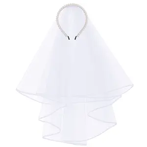 Stop letting your veil ruin your wedding hair. 😭 This headband style is a GAME CHANGER.