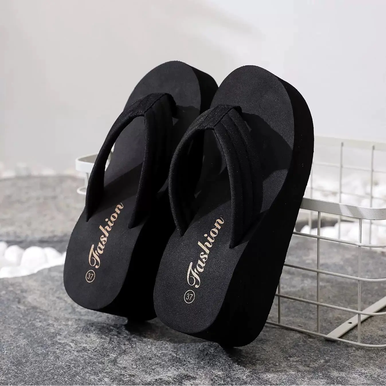 Women's Stylish Black Casual Platform Wedge Open-Toe Thong Sandals - Thong Strap, Non-Slip, Daily Fashion Footwear for Women, Summer Beach Shoes
