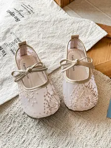 Girls' Mesh Lace Flat Princess Shoes, Sweet Fairy Style, Casual Daily Wear, Perfect for First Birthday, Comfortable and Stylish, Flat Sole Shoes
