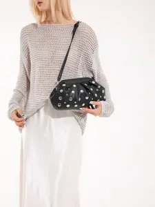 New Arrival Rivet Chick Bag Shoulder Miniature Design Motorcycle Inspired Dumpling Clamshell Bag for Women