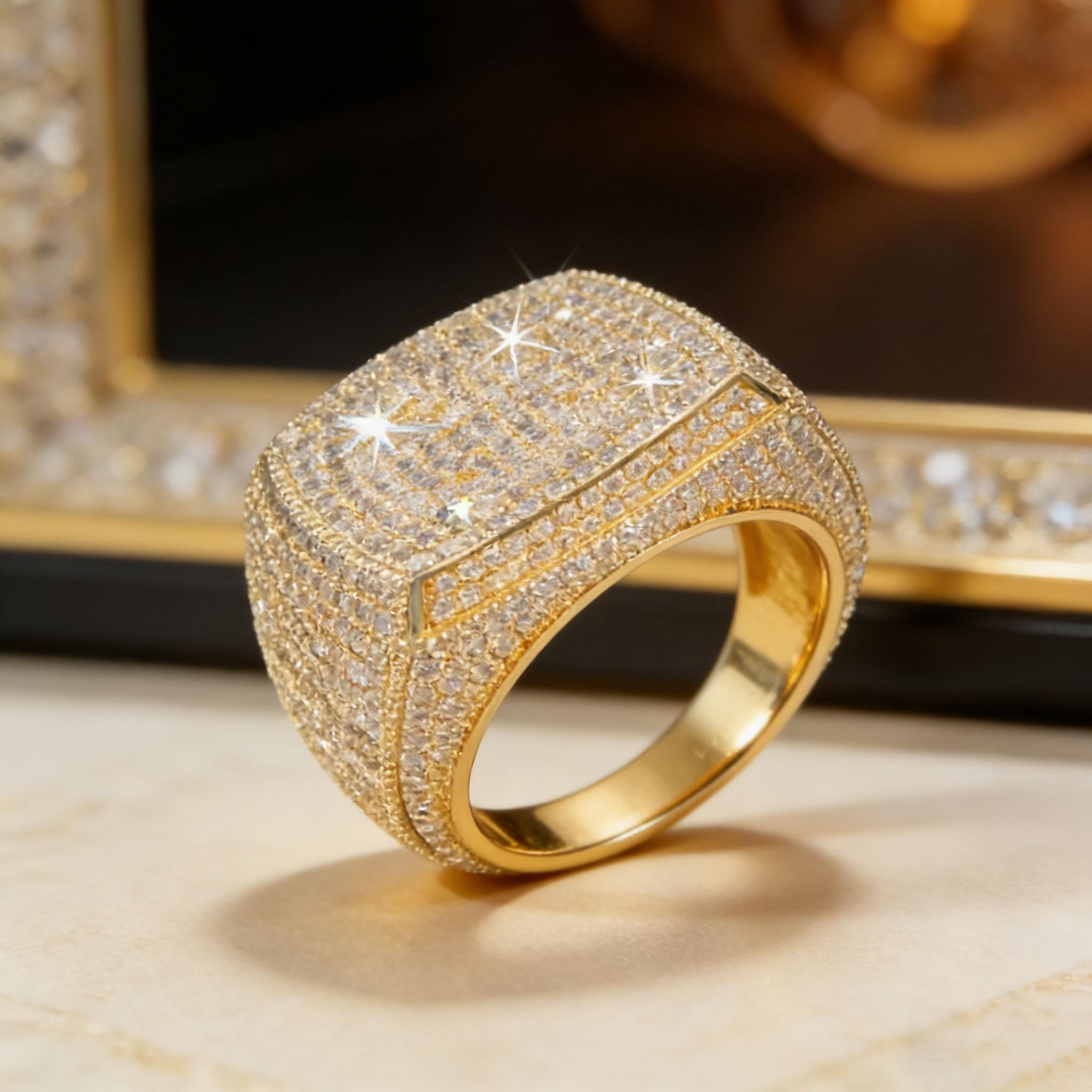 1PC luxury men's ring fully studded with zircon, featuring a domineering hip-hop style, sparkling and eye-catching, suitable for trendy men's daily wear or parties, suitable for both men and women