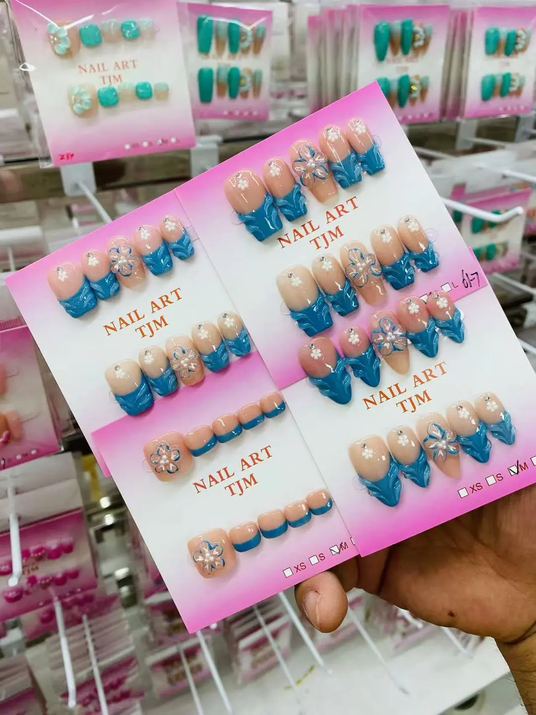Lili(9529)gc.30$8set nails with toenails match ，With randomness, different styles and combinations  (If you need a specific type, you can make a note or come live choose )