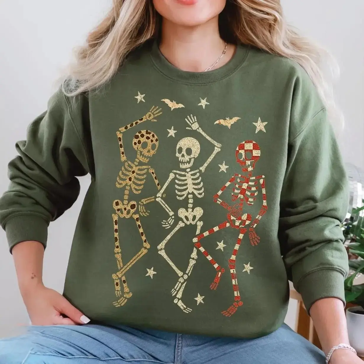 Vintage Dancing Skeletons Sweatshirt, Retro Halloween TShirt, Y2K Halloween, Fall Skeletons Oversized Women's Shirt Sweatshirt, Spooky Season Gift, Cute Fall Halloween Apparel, Halloween Gift for Women & Men