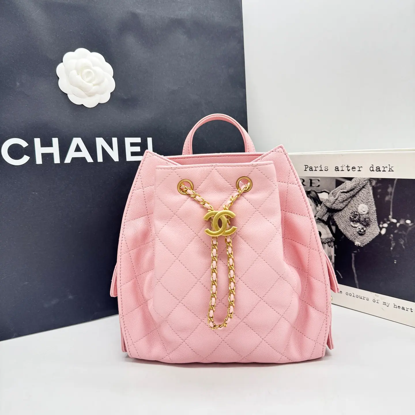 Pre-owned CHANEL 25B Pink Gold Hardware 25 Bag Backpack in Caviar. New Microchip Version Hand Carry and Backpack Size: 23 x 23 x 14 cm. With Dust Bag 【From The Vault】