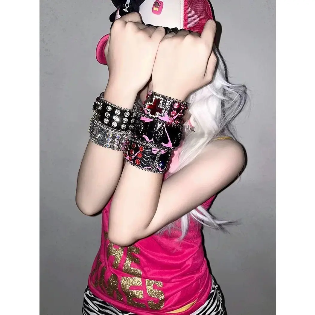 Subculture Gothic Skull Pink Cross Bracelet Punk Rivet Bangle E-Girl Dark Jewelry Accessory Elastic Cuff