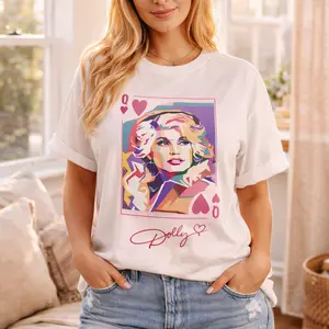 Dolly Parton Queen of Hearts T-Shirt | Vintage Country Music Tee
