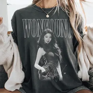 Limited Wonyoung Unisex Shirt for Men and Women: Kpop Wonyoung Graphic Tee 90s leeseo, yujin, rei, gaeul